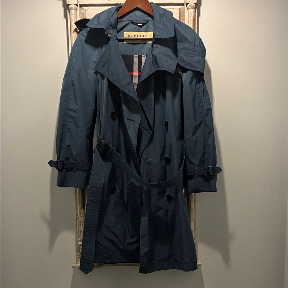 Women’s Burberry Blue Rain/Trench Coat with removable hood